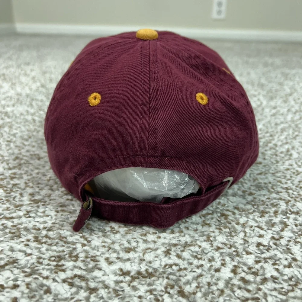 Minnesota Golden Gophers Hat Cap Strap Back‎ One Size Red NCAA Top Of The World